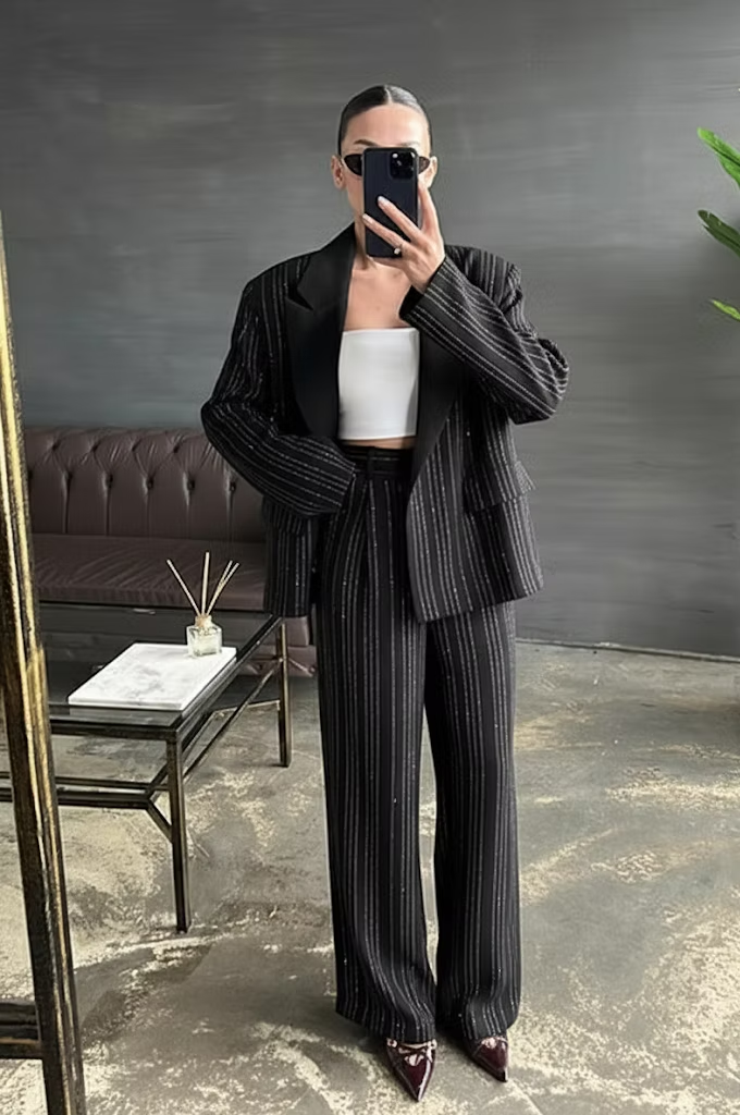 Premium Taşlı Takım SİYAH